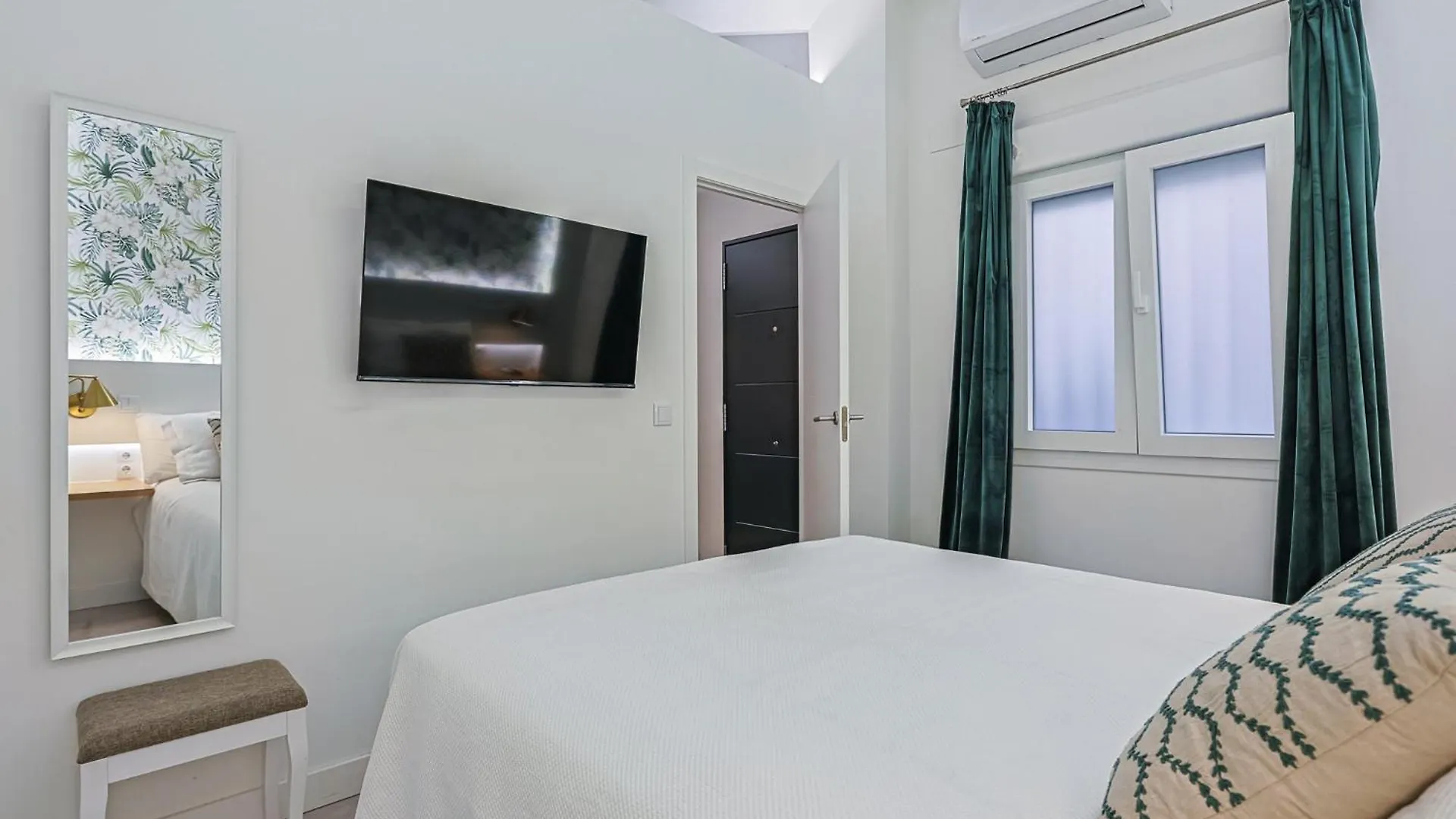 Luxury Petit Loft Apartment Seville