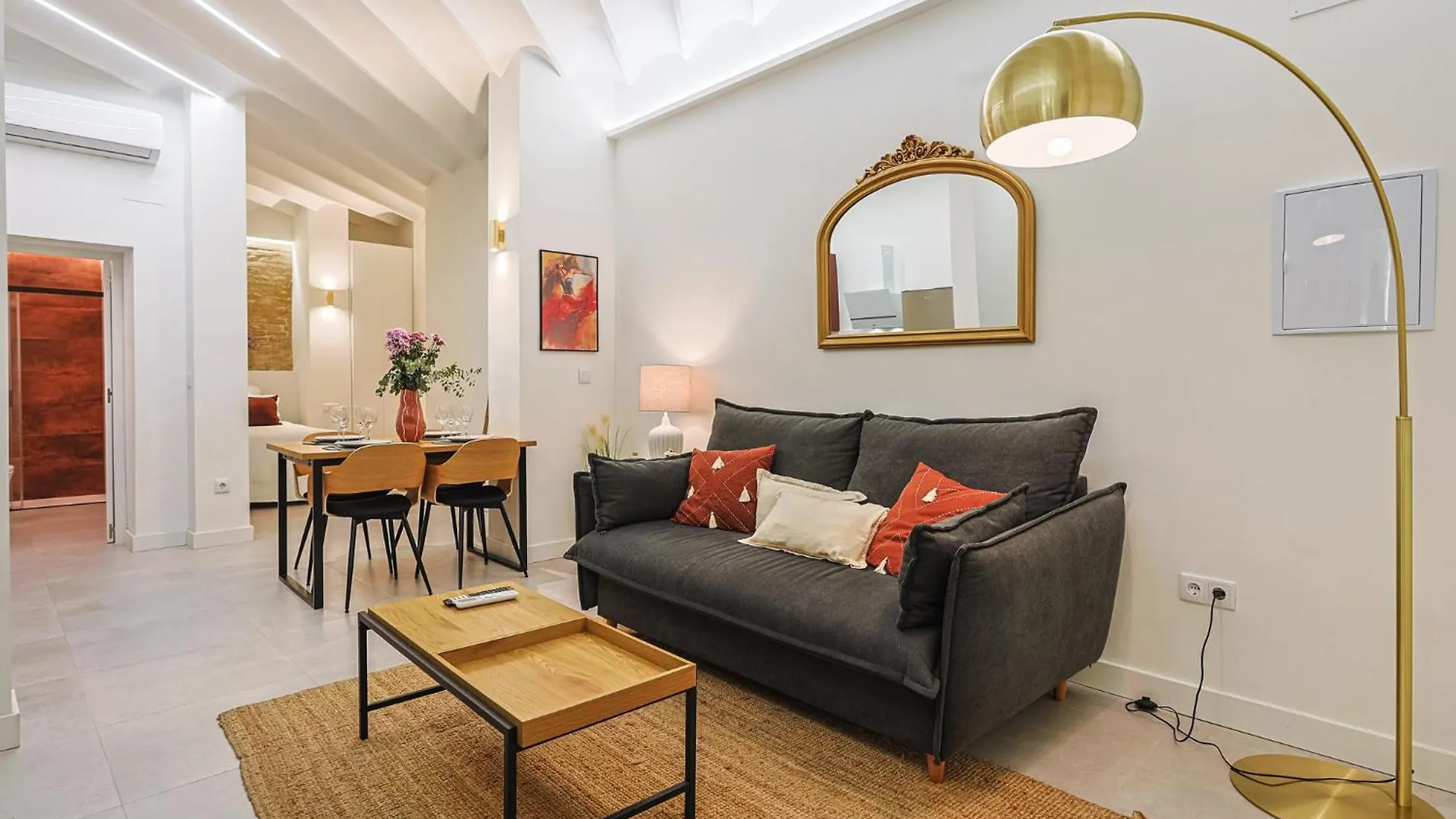 Luxury Petit Loft Apartment Seville